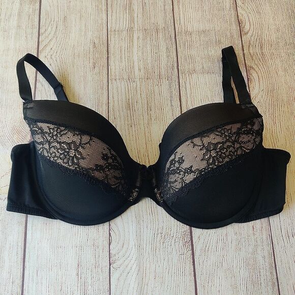 Adore Me Black Lace Bra - Picture 1 of 5